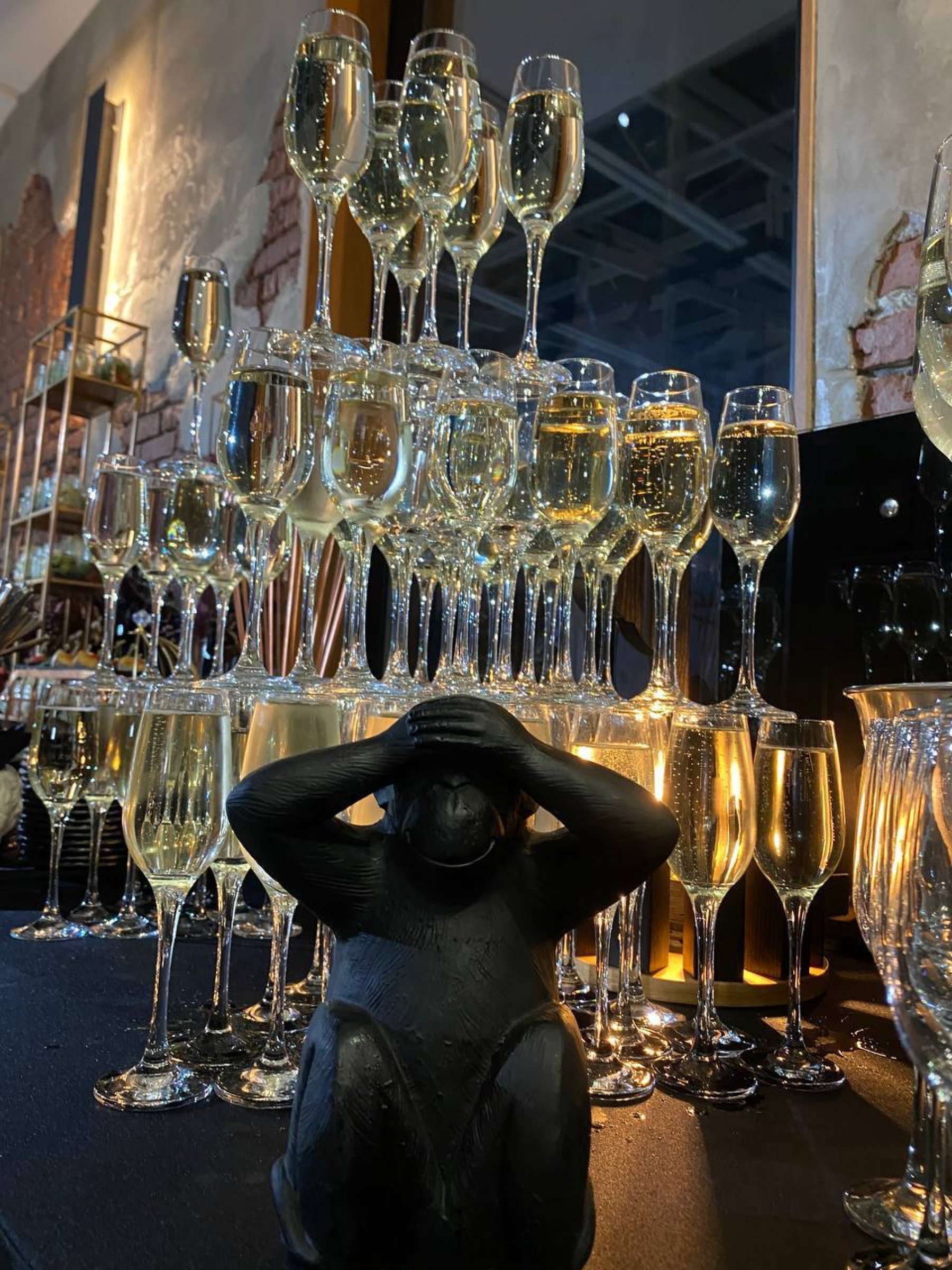 Пирамиды шампанского